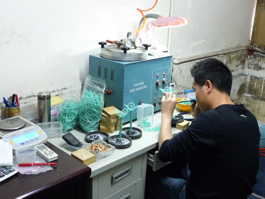 Best Manufacturing Of Earring Jewelry & Sterling Silver Pendant