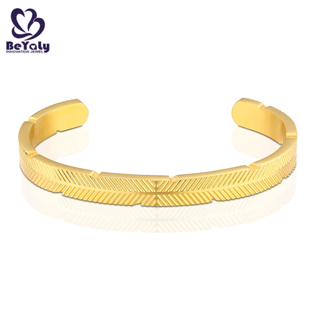Gold plated leaf vein engraved open style bangle bracelet