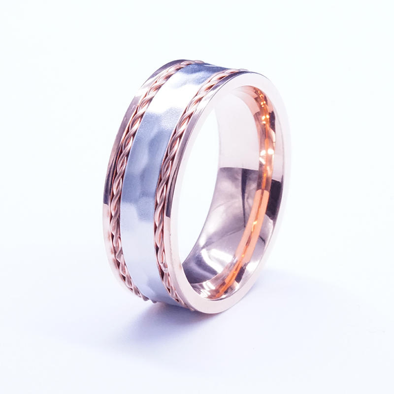 Rose gold plated stainless steel couple Eternity Rings with wire inlay,hammer texture ring